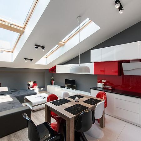Cozy And Large 62 M2 Apartment With Air Conditioning, Old Town Krakow Bagian luar foto