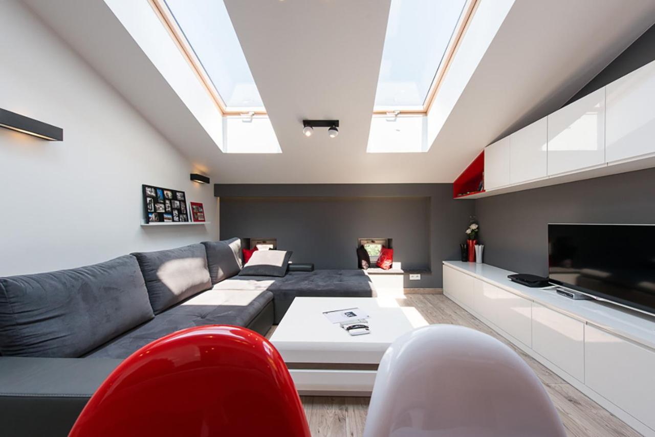 Cozy And Large 62 M2 Apartment With Air Conditioning, Old Town Krakow Bagian luar foto