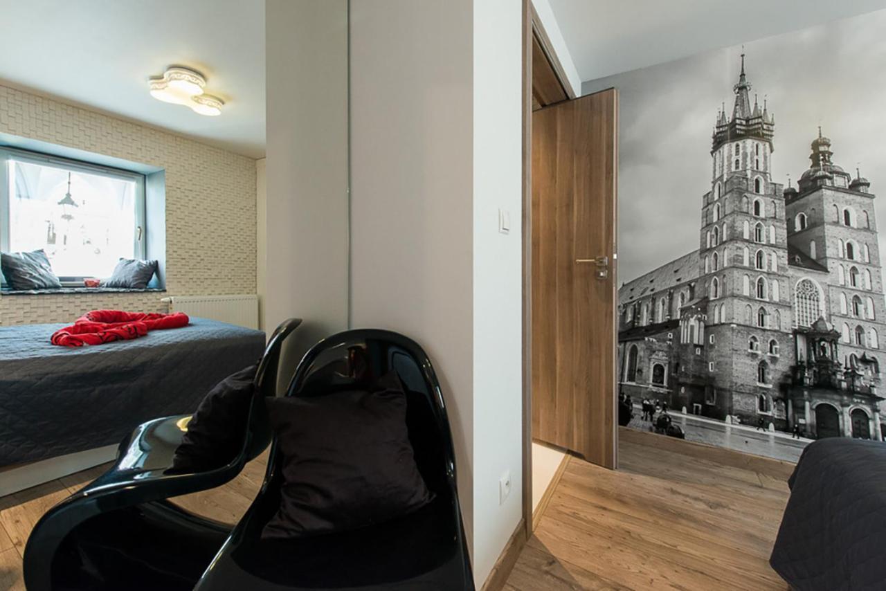 Cozy And Large 62 M2 Apartment With Air Conditioning, Old Town Krakow Bagian luar foto