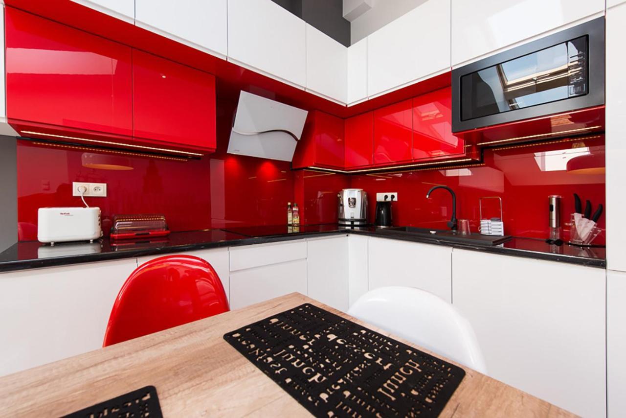 Cozy And Large 62 M2 Apartment With Air Conditioning, Old Town Krakow Bagian luar foto