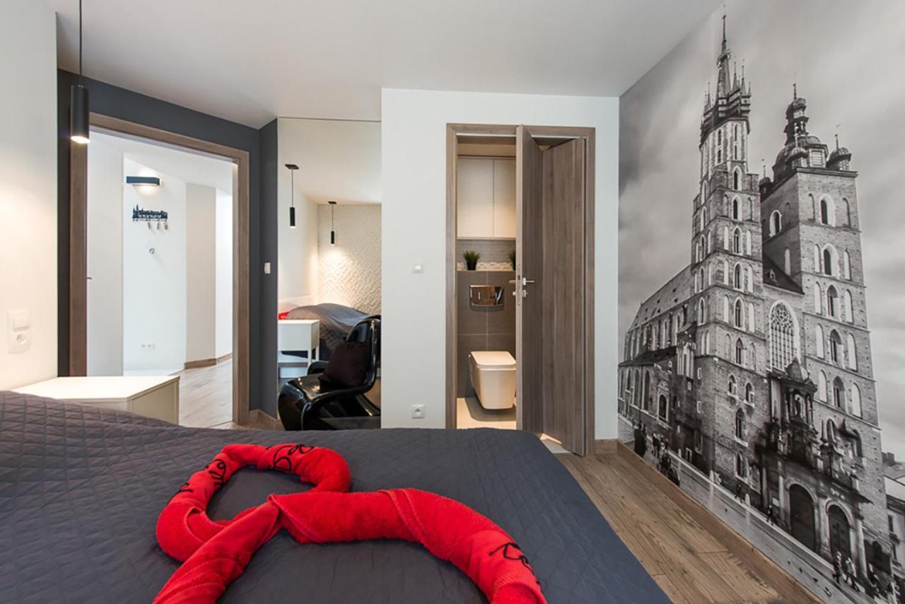 Cozy And Large 62 M2 Apartment With Air Conditioning, Old Town Krakow Bagian luar foto